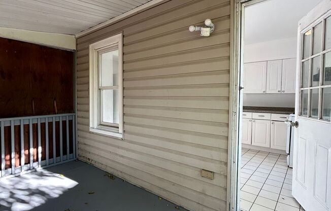 3 beds, 1 bath, $2,400