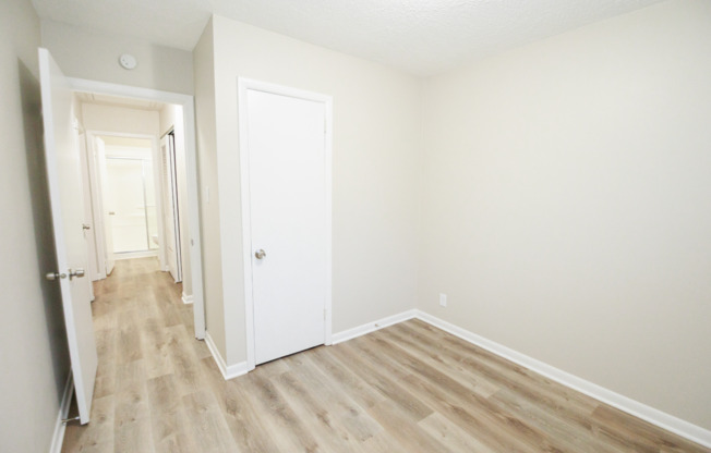 3 beds, 1 bath, $1,295