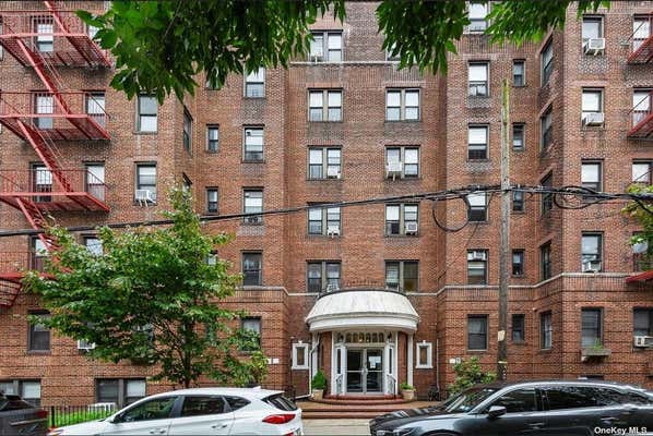 1 bed, 1 bath, 850 sqft, $2,100, Unit 2F