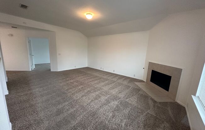 Move in ready! 3 Bedroom 2 Bath with a study in Eagle MT-Saginaw ISD