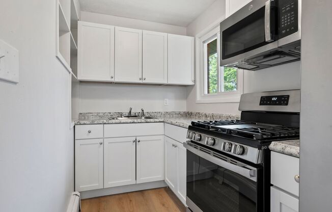 Gorgeous 3 bedroom home in Penn Hills available now!