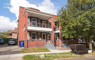 1388 W 91 ST S