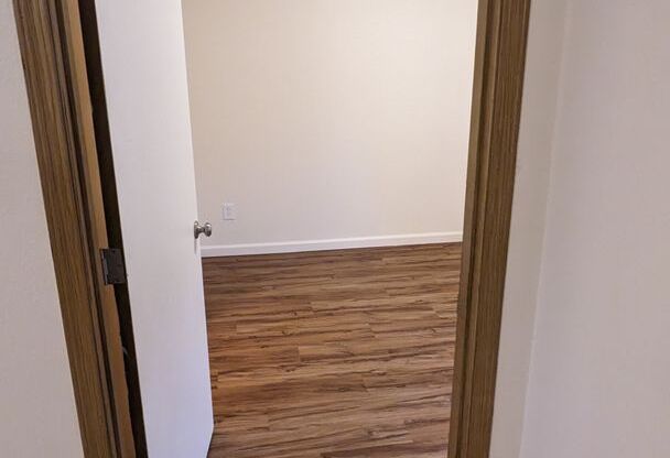 1 bed, 1 bath, 650 sqft, $1,200, Unit 19