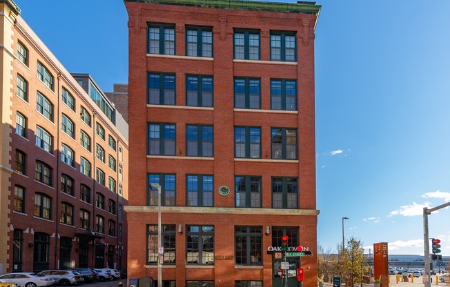 1 bed, 1 bath, 565 sqft, $3,395, Unit 207