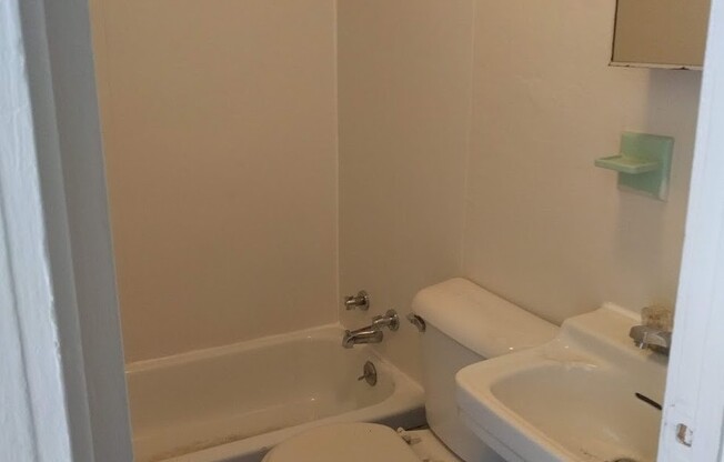 528 Evans Avenue LLC