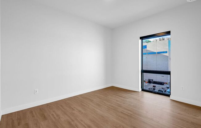 2 beds, 1 bath, 838 sqft, $1,895, Unit 413