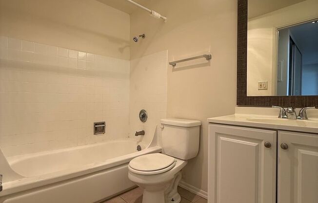 2 beds, 1 bath, 619 sqft, $1,875, Unit 205