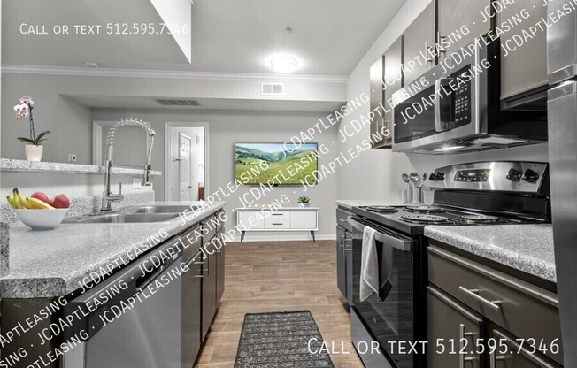 4009 VICTORY LN