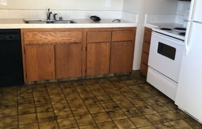 1 bed, 1 bath, 600 sqft, $2,400, Unit 2