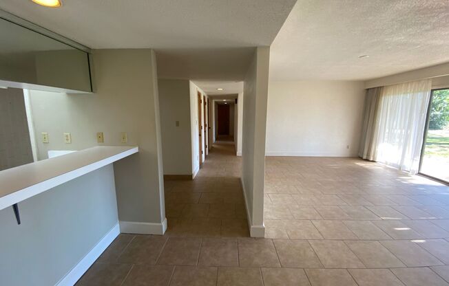 2 beds, 2 baths, $1,299, Unit #3300-1