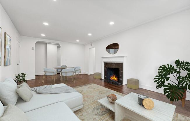 440 W 34 ST