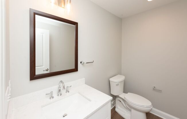 2 beds, 1.5 baths, 1,100 sqft, $2,955, Unit 202F