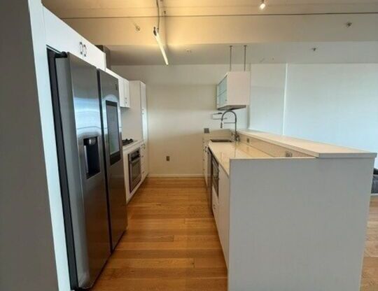 1 bed, 1 bath, 1,040 sqft, $3,000, Unit 418