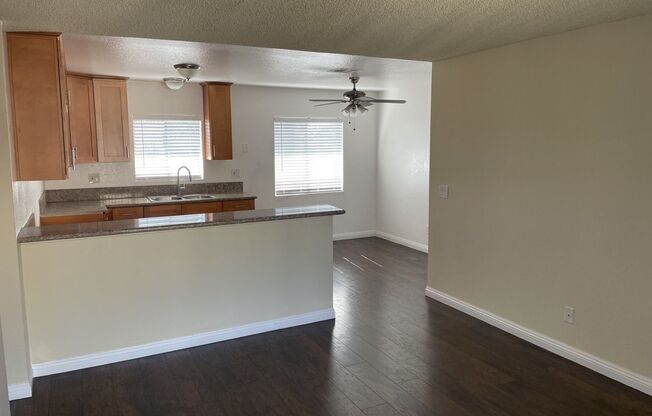 2 beds, 1 bath, 760 sqft, $2,195, Unit A8