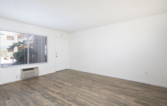 Four Winds Apartments