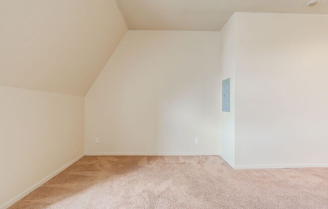 Studio, 1 bath, 438 sqft, $1,100, Unit 1005