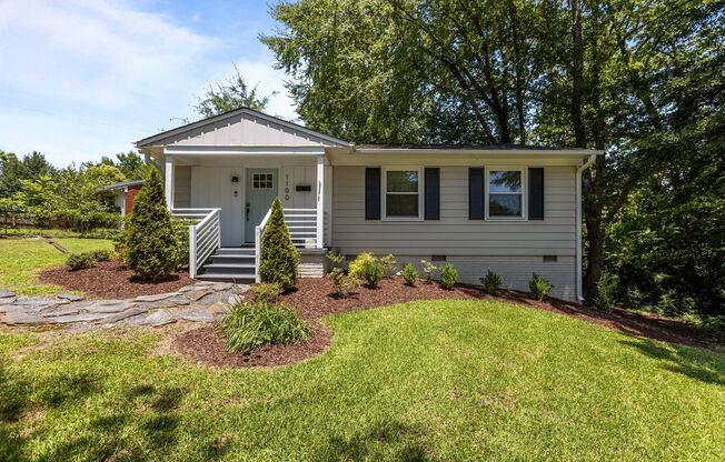 Adorable, Modern 3 Bedroom Ranch near Downtown Raleigh - Gorgeous finishes, open floorplan, updated kitchen and bath, CUTE!!!