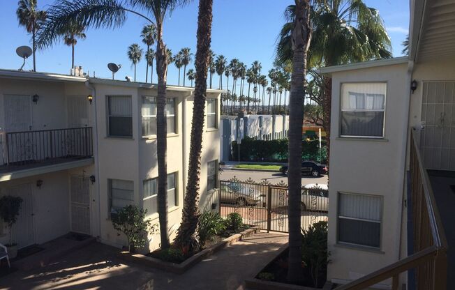 1 bed, 1 bath, 600 sqft, $1,775, Unit 13 1/2