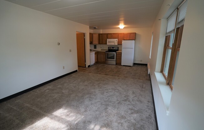 1 bed, 1 bath, $1,125, Unit 2B