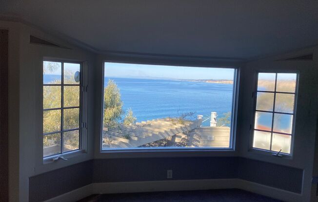 Amazing location in La Jolla for a big house. Gustavo Lopez AMSI