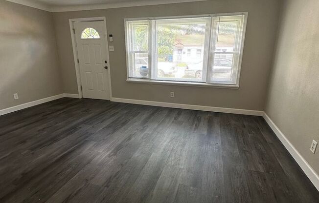 477 Mueller Ave | 3 BR 1 BA