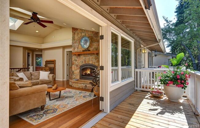 5Bd/3.5Ba Newcastle House