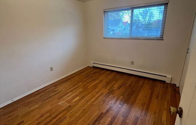 1 bed, 1 bath, $950, Unit 1