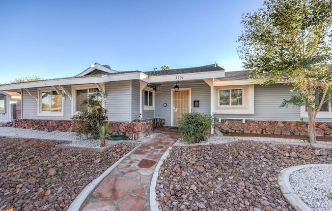 Beautifully Updated Home on Oversized Lot Near Springs Preserve & Historic Downtown