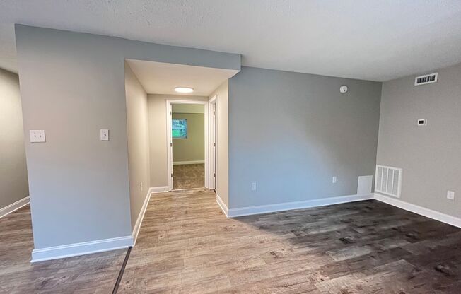 1 bed, 1 bath, 650 sqft, $1,253, Unit Sharps Ridge- 26