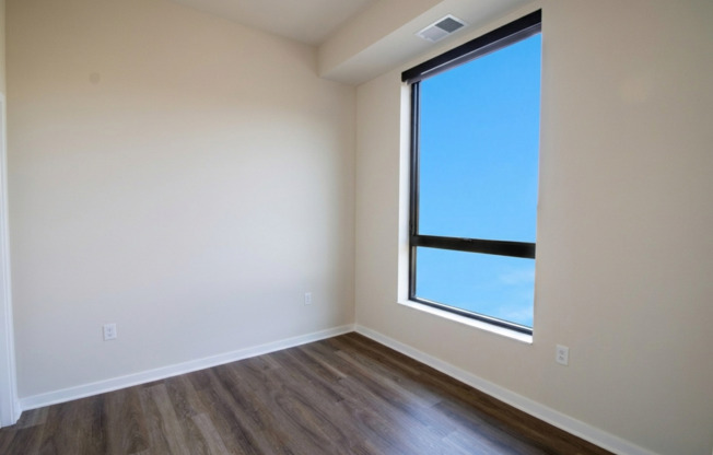 1 bed, 1 bath, 500 sqft, $1,700, Unit 311