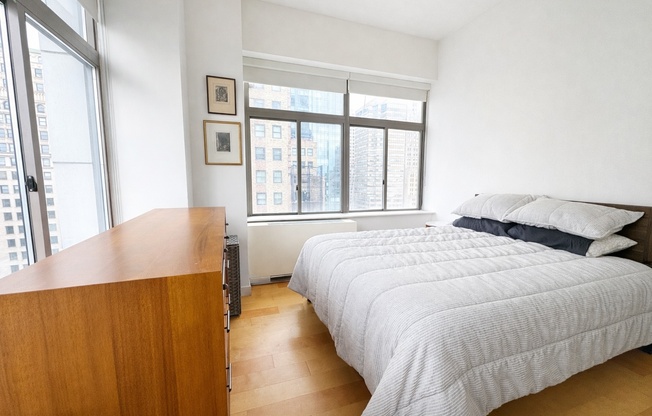 1 bed, 1 bath, $4,500, Unit 21L