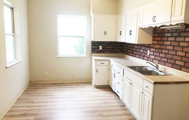 7402 Park