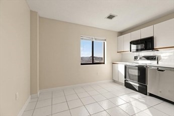 2 beds, 2 baths, 1,229 sqft, $3,500, Unit 913