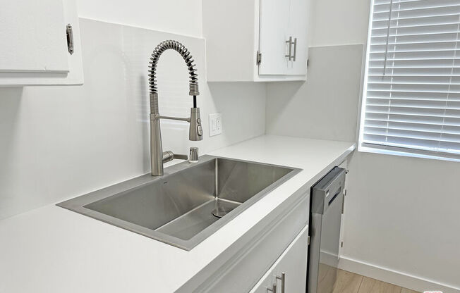 11915 JEFFERSON BLVD