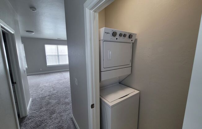 3 beds, 2.5 baths, 1,756 sqft, $1,950, Unit 16124 - 6