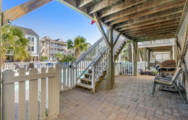 5 beds, 3 baths, 2,000 sqft, $2,850, Unit 2nd Row Home w/Private Pool and Ocean Views