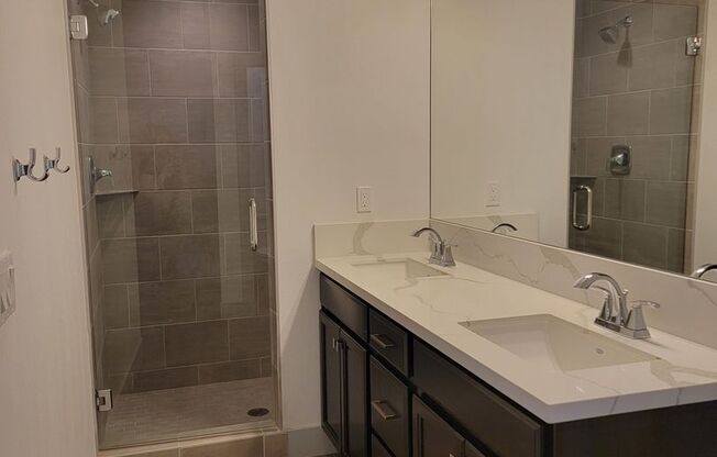 2 beds, 2.5 baths, 1,310 sqft, $2,450, Unit 114