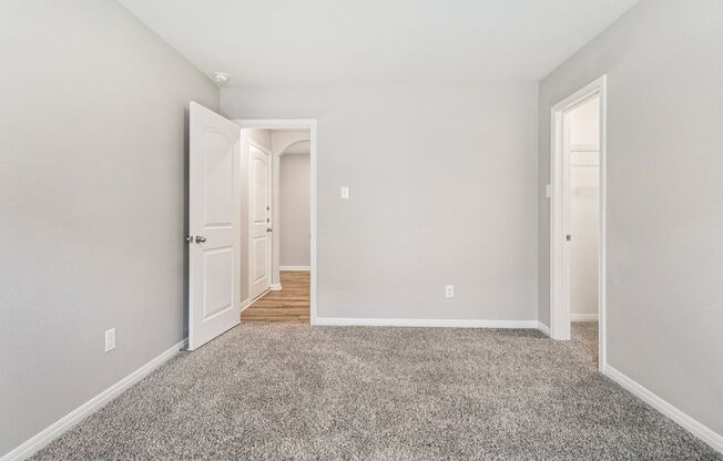 4 beds, 2 baths, 1,924 sqft, $2,245, Unit 3900 Calvary Ct