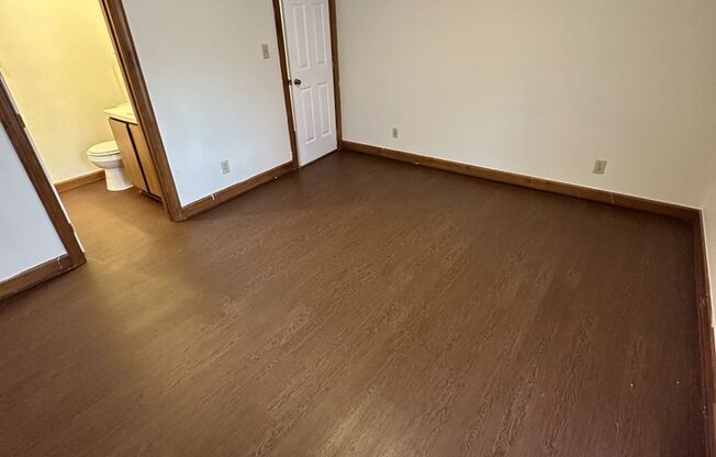 1 Bedroom 1 Bathroom Condo!