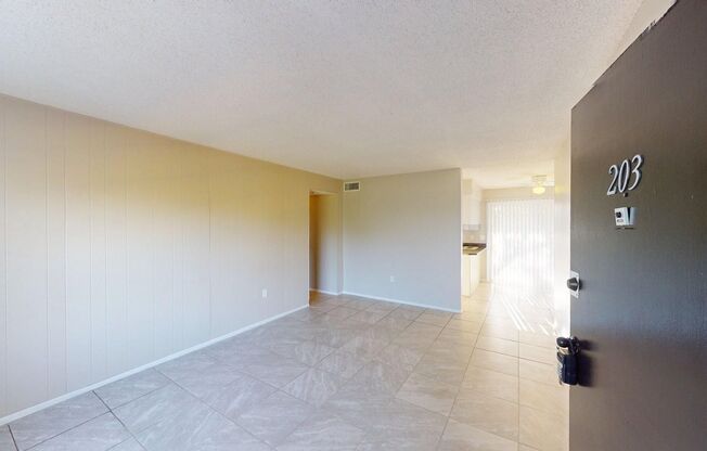 1BR / 1BA CONDO @ GROVE PARK CONDOMINIUMS - East-Orlando  ** Water Included **