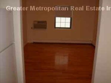 160 MAIN ST
