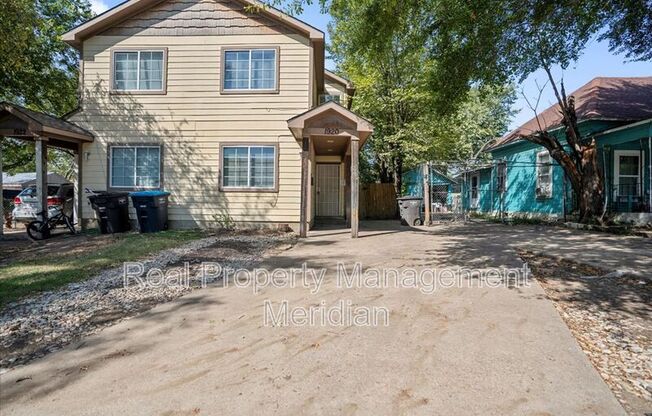 1920 SAINT LOUIS AVE