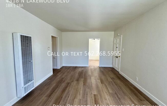 4318 N LAKEWOOD BLVD