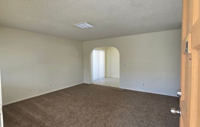 A Very Nice and Clean 3 Bedroom Single Story House in East Las Vegas. NO HOA!!!