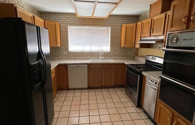 3 beds, 2 baths, $2,395