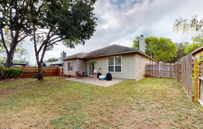 Adorable 1 story 4 bedroom 2 Bath with 2 car garage