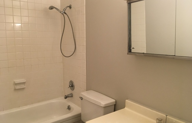 2 beds, 2.5 baths, $1,150