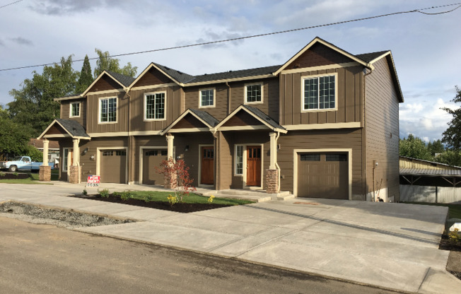 340 E 6 ST