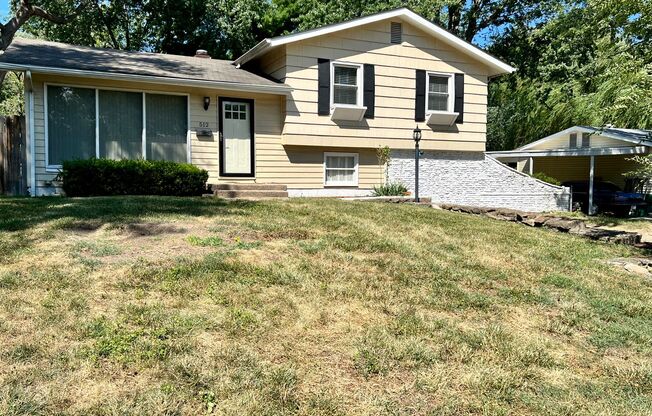 Spacious Home 3 Bedroom w/Fin basement for Lease in Lee's Summit | Midwest Property Resources