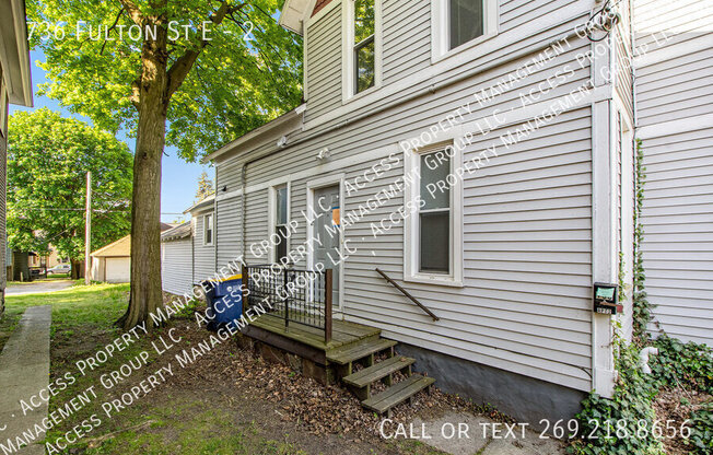 736 FULTON ST E